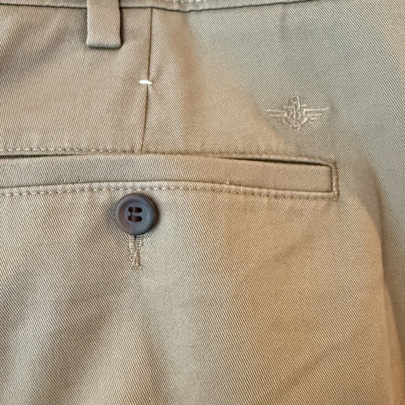 Dockers Classic Fit Pants in Size 42x30 - Picture 6 of 10